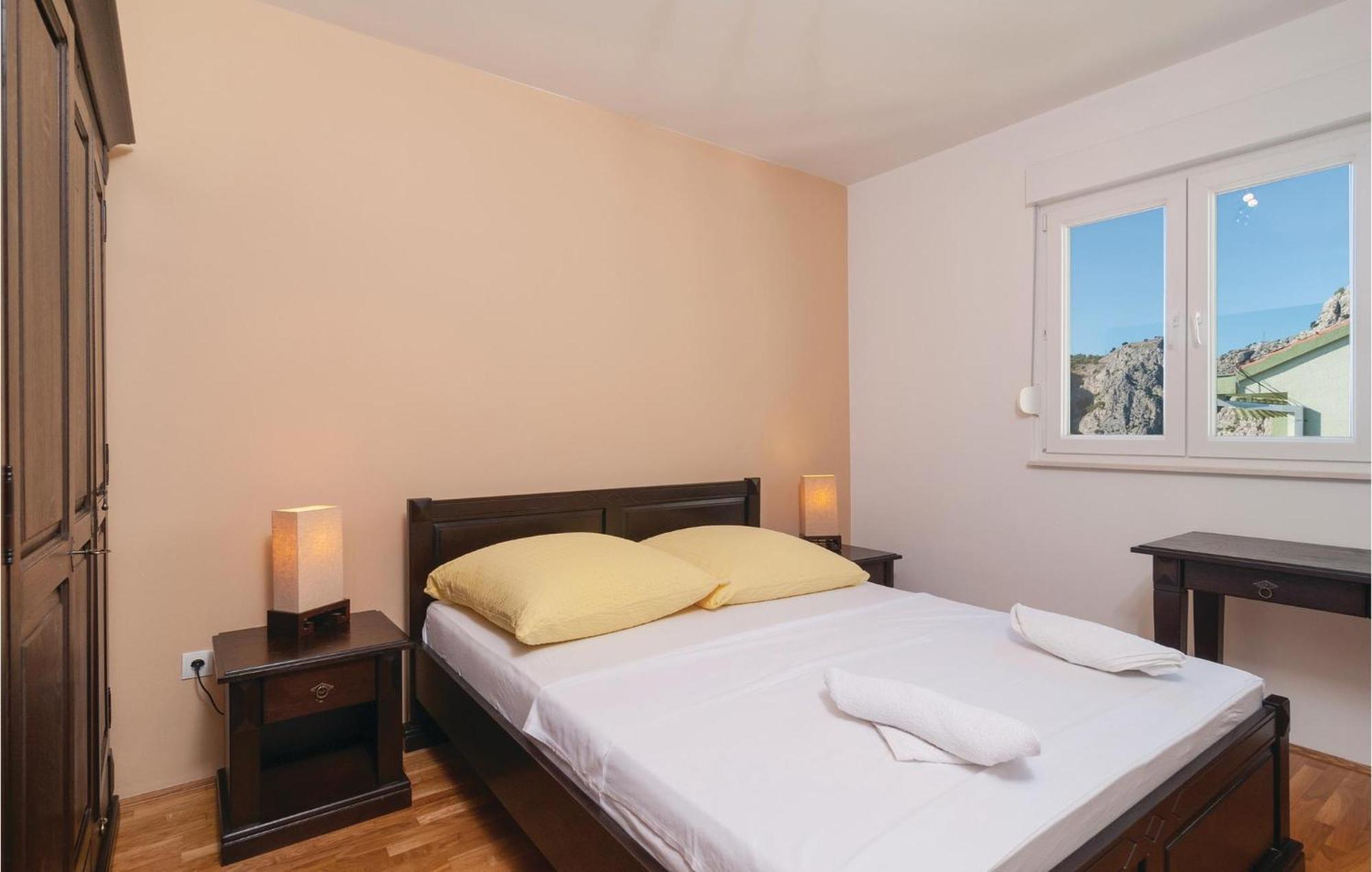 Nice Apartment In Omis With House Sea View Ngoại thất bức ảnh